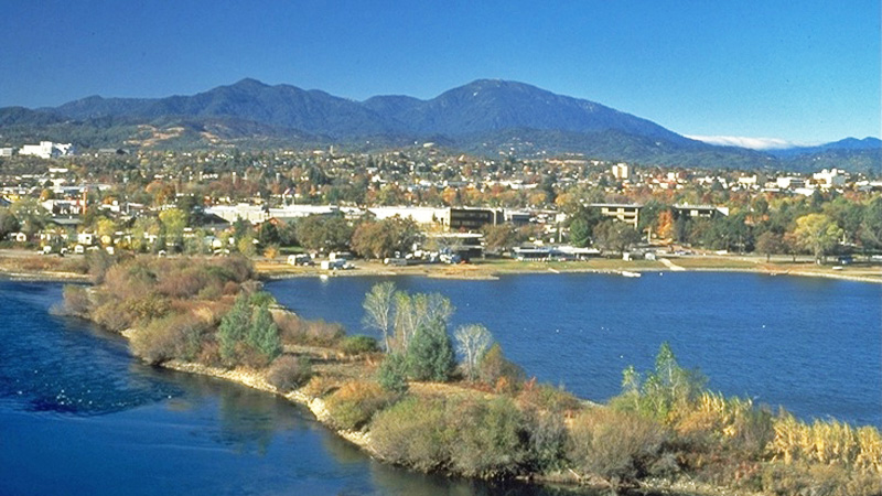 sacramento-river-redding-park-marina-2