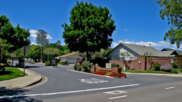 shasta-hills-estates-entrance-north