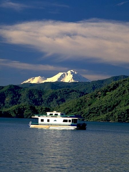 shasta-lake-houseboat-2