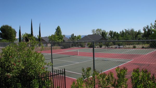 the-knolls-tennis-courts