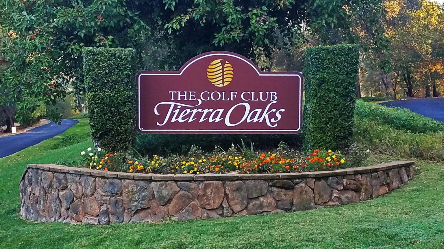 Tierra Oaks Homes For Sale A Gated Golf Community in Redding CA.