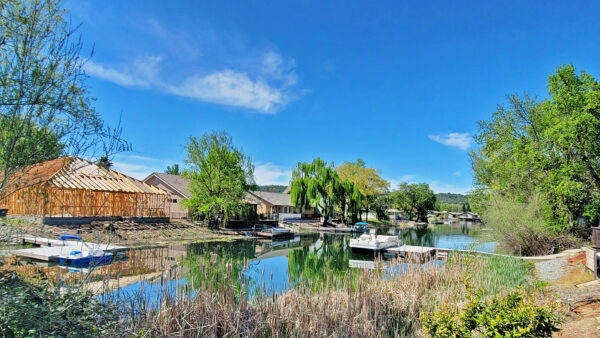 Lake California, Cottonwood CA - One of the lake "fingers" with homes and docks