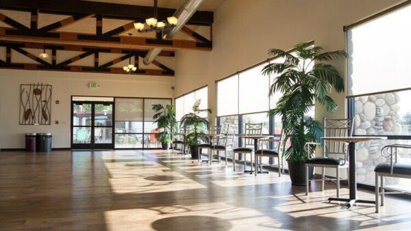 Lake California, Cottonwood CA - Interior of the "Lake Club" clubhouse (1)