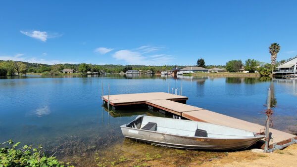 Lake California, Cottonwood CA - Homes with private docks