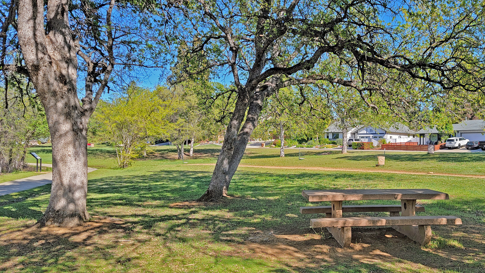 mary-lake-park-trail